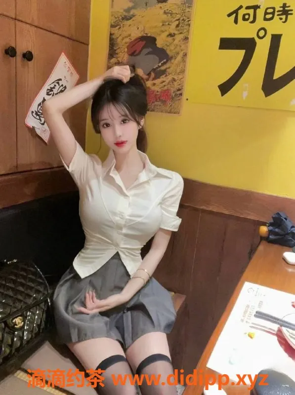 南通楼凤-南通鑫鑫，166身高，23岁毒蛇纹D+服务型选手，P800