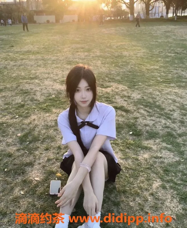 无锡楼凤资源信息,滨湖万达超嫩学妹 皮肤雪白 热情服务