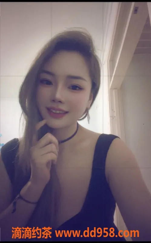 北京楼凤-亚运村小豆包，身高166，服务周到，茶费1K