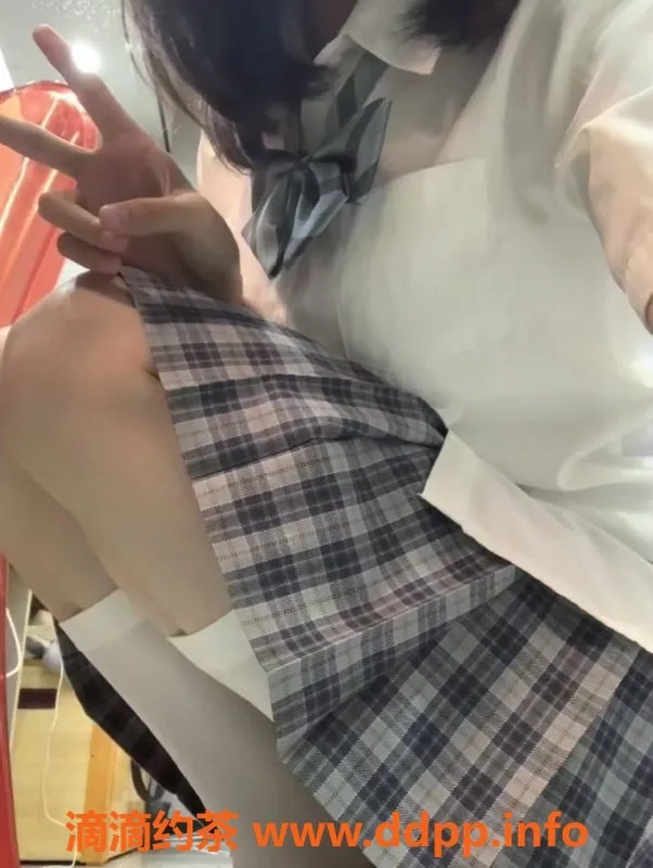 成都楼凤-成华区嫩妹歪歪，6/10课时费，服务态度佳