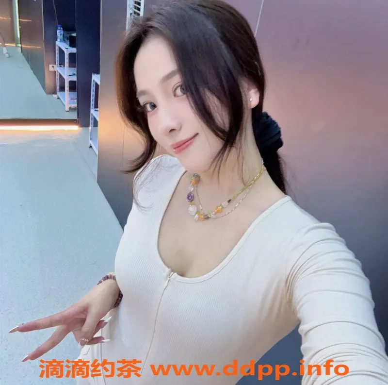 杭州楼凤-上城区露露，巨乳御姐享受激情服务