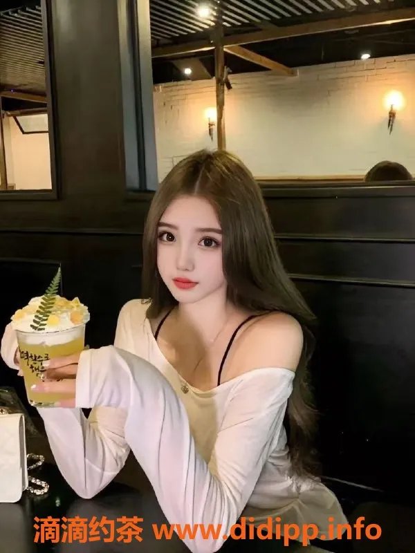 潍坊楼凤-奎文区20岁晨晨，160身高98斤，600元体验