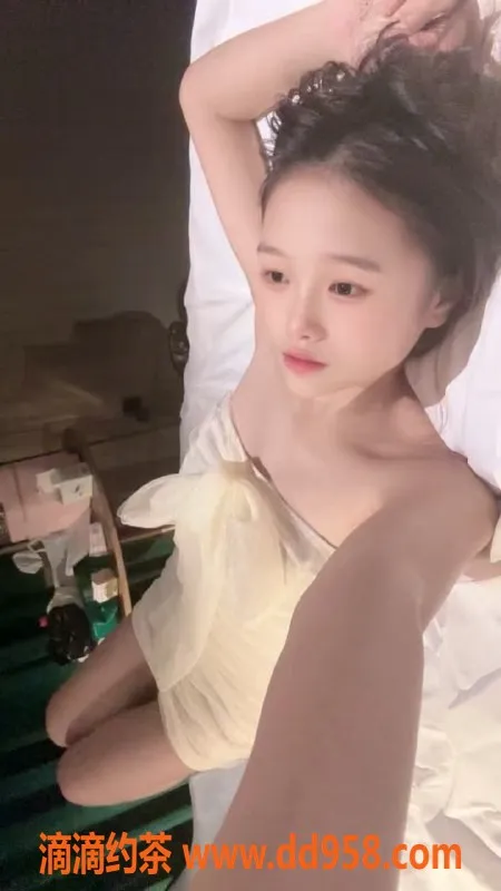 常州楼凤-新北媛媛，166cm嫩妹，陪浴丝袜服务