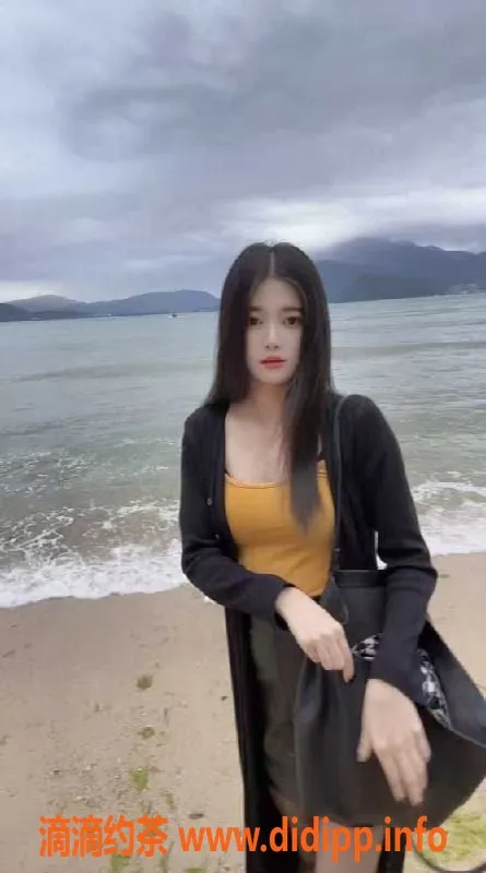 深圳楼凤资源信息,龙岗心心，22岁165cm粉嫩妹，水多