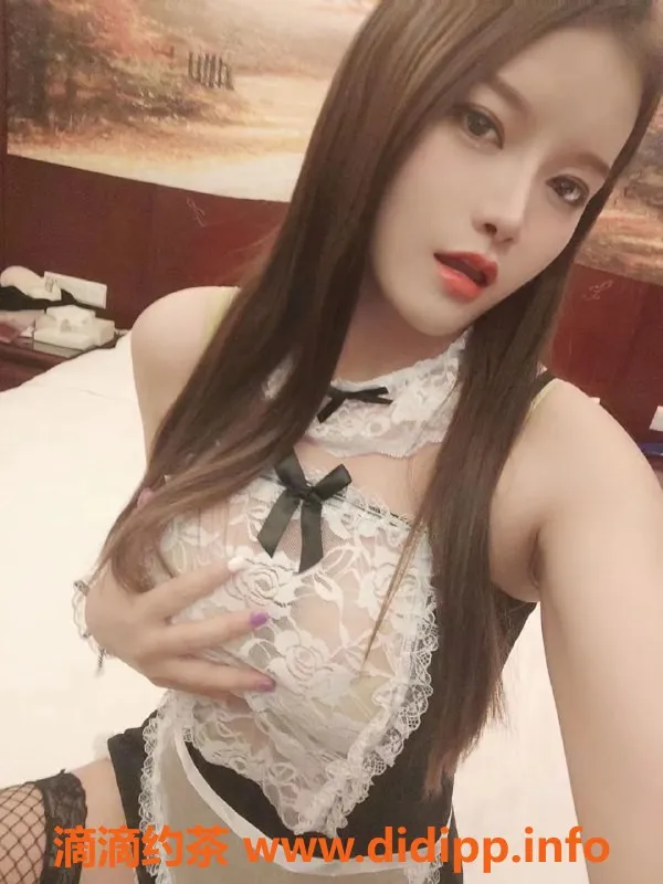 兰州楼凤-乐乐：160CM C罩杯，陪洗全套服务，价格公道