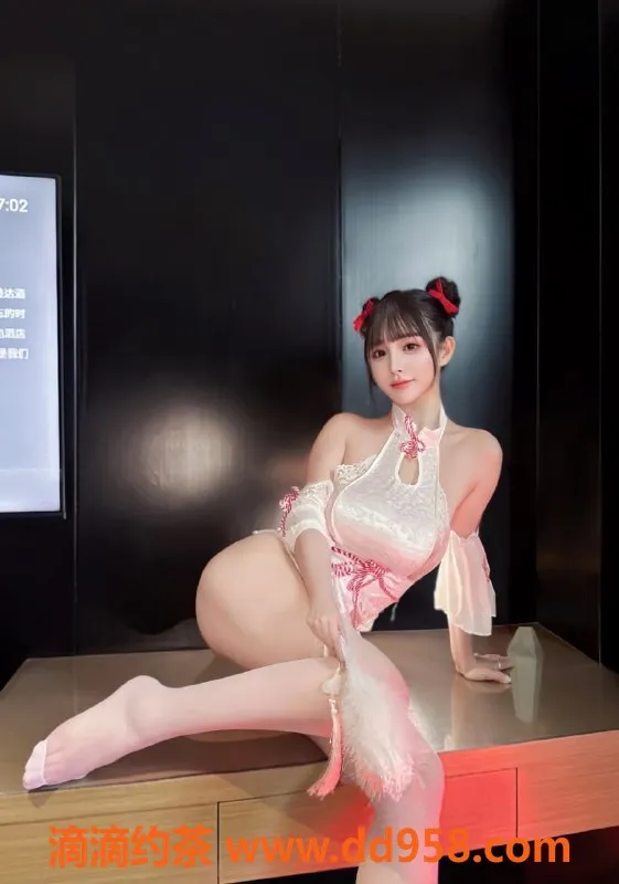 无锡楼凤-滨湖区小地瓜，165高挑，48斤，陪浴服务