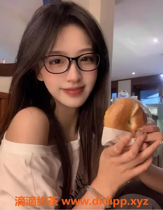 无锡楼凤-梁溪区白小纯苏小糖，清纯高颜值陪浴服务