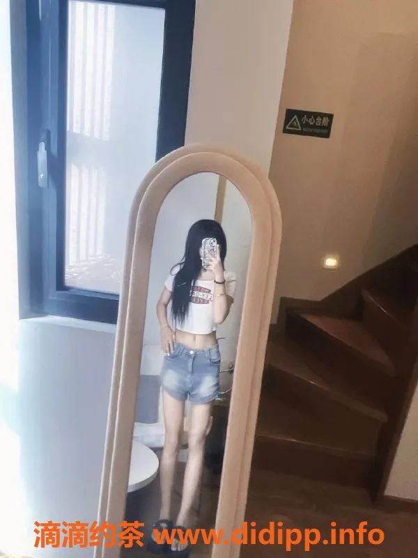 南京楼凤-秦淮敏敏，800元服务，品质保证！