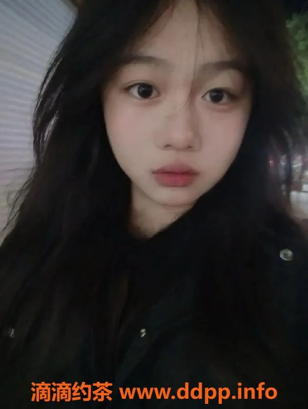 常州楼凤-武进学生妹，身高165，温柔陪浴服务