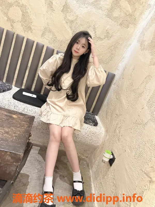 成都楼凤-成都倩倩，160cm，100斤，500元/次嫩妹服务