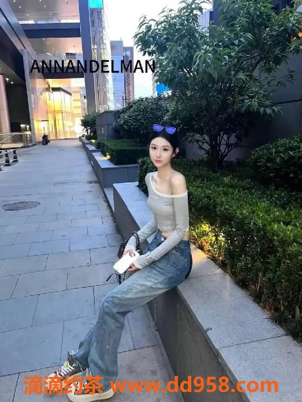 成都楼凤-武侯区御姐允恩，颜值与身材兼备