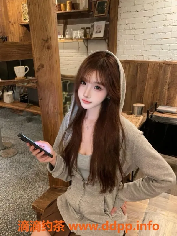 广州楼凤-荔湾涵璇，20岁新人，身高169，外出服务可预约