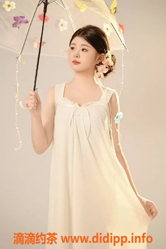 东莞楼凤-南城苗苗，童颜巨乳，价格亲民，服务好