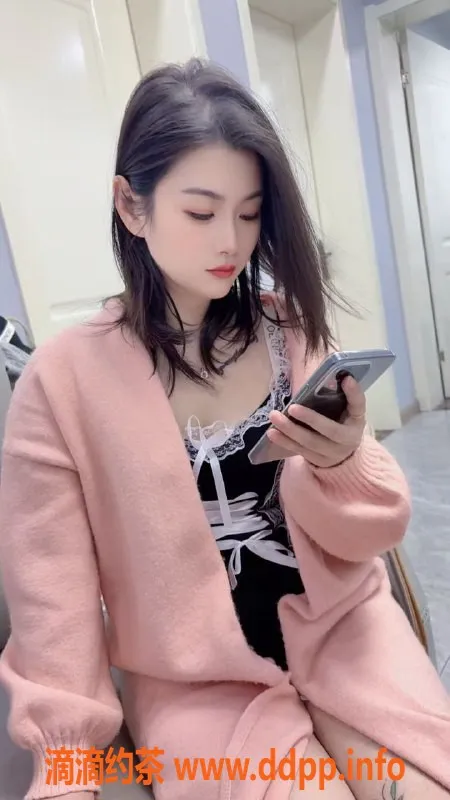 上海楼凤-闵行美萱子，163cm，43kg，C罩杯，800p陪浴服务