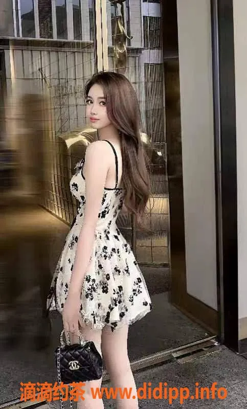 深圳楼凤-南山高颜值莉莉，170cm大长腿，38C诱惑