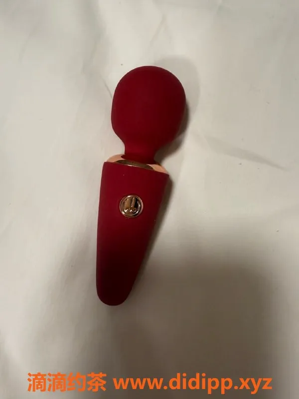 无锡楼凤资源信息,锡山区小点点，165cm高颜值陪浴服务，优质口活等你来体验！