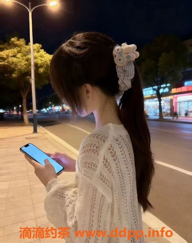 常州楼凤-武进白月光伊伊，162高90斤，陪浴服务