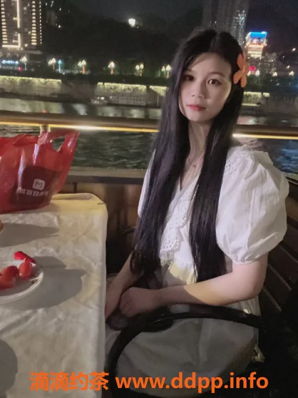 东莞楼凤-大朗子芸，P/600，PP/1000，尽享激情体验