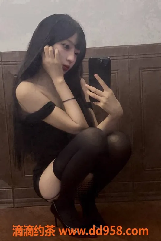 南通楼凤-南通学生贝贝，166cm、99斤、刚满18岁