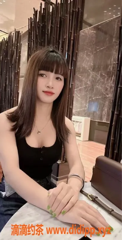 中山楼凤-西区美眉上班，快餐300元，洗吹400元