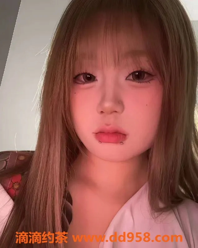 嘉兴楼凤资源信息,18岁可爱微胖妹，南湖老万达陪浴服务