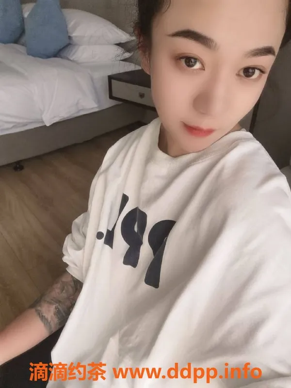 郑州楼凤-全国可飞岳灿，身高165，体重60，价格实惠