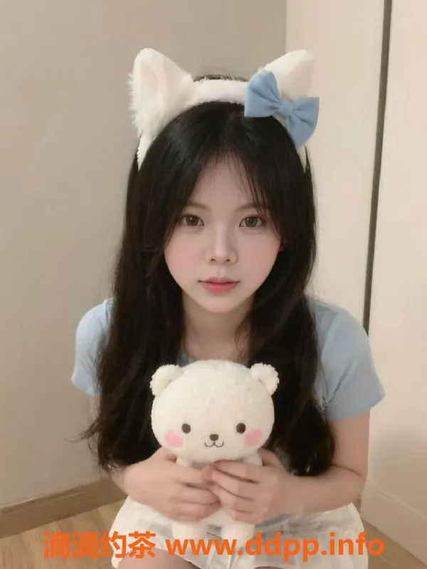 成都楼凤-梦琪：财富中心大奶萝莉，身材诱人，热情服务