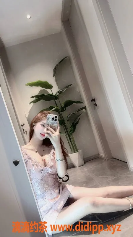 宁波楼凤-果果 169cm C罩杯 01年小妹 课程1200起