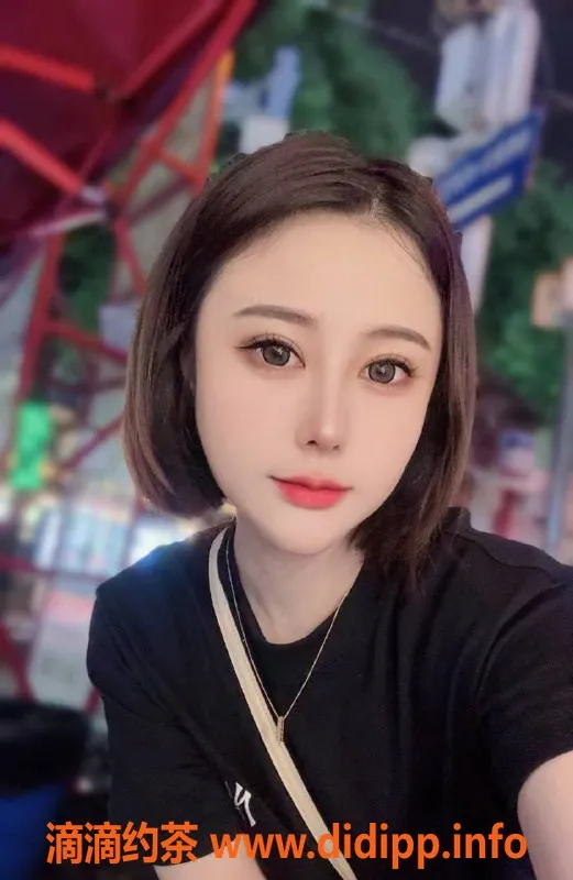 北京楼凤-朝阳西大望路琳琳，活泼白嫩18岁专享服务