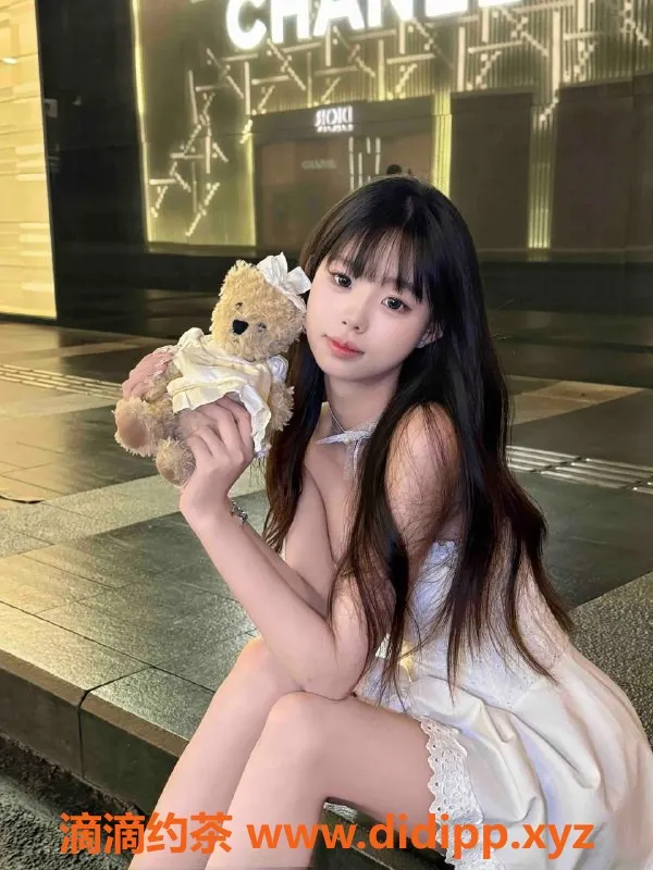 无锡楼凤资源信息,梁溪超嫩少女，清纯活泼，制服丝袜魅力无限