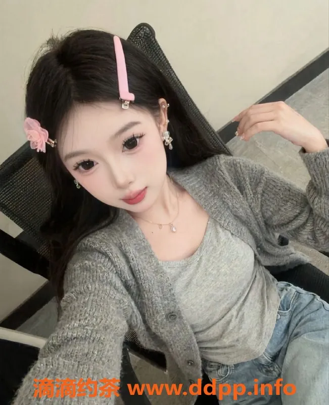 无锡楼凤资源信息,锡山07童颜巨乳少女，舌吻调情陪浴服务