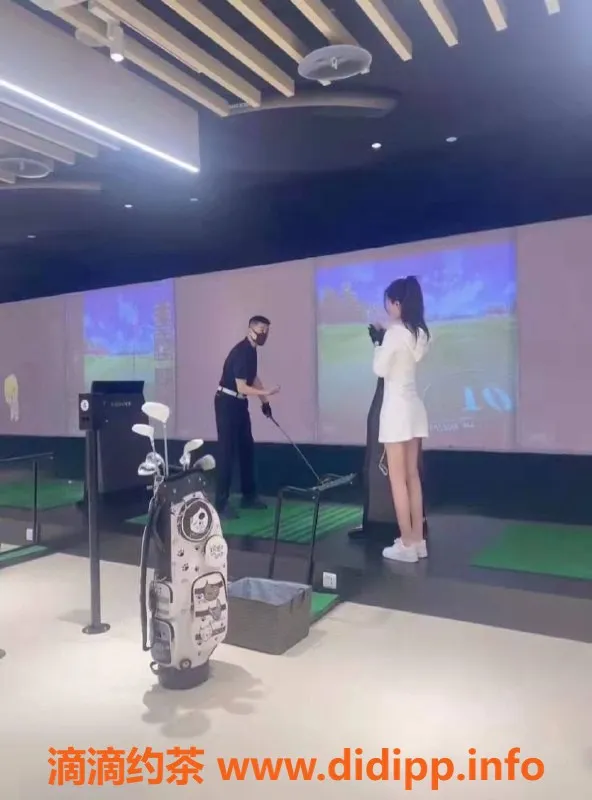 上海楼凤-上海展展空姐，170高挑身材，95灵动魅力