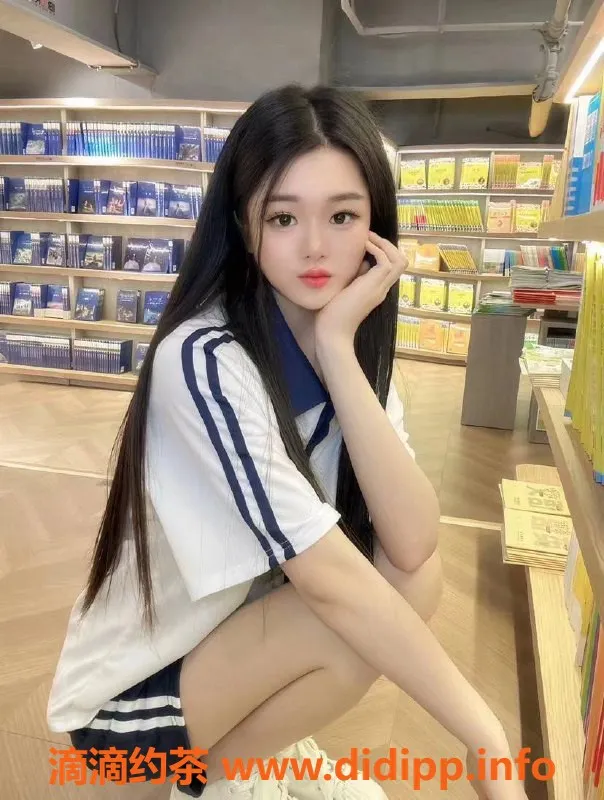 杭州楼凤-上城区小苏苏，嫩妹陪浴服务，课费实惠