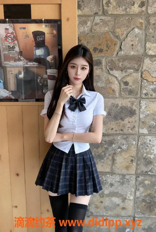 东莞楼凤-大朗主播木木，900元双向服务等你来体验