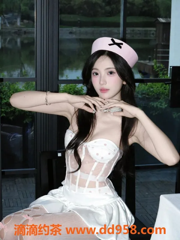 广州楼凤-越秀区瑜曦，20岁艺术学妹，身高167，茶水费灵活