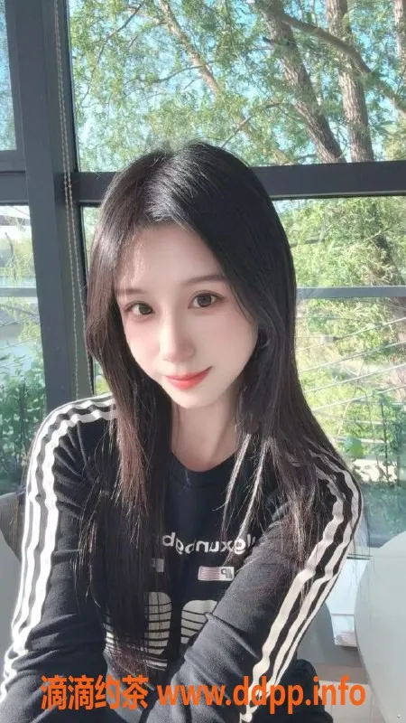 无锡上门服务-滨湖万达05超嫩少女，天然大胸，陪浴上门