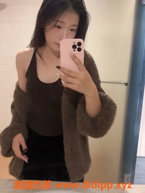 惠州楼凤-惠城水口18岁周周，完美身材口爆深喉服务