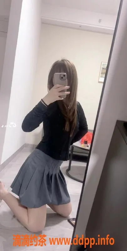 广州楼凤-广州白云区小五，25岁气质美女，165身高魅力无限