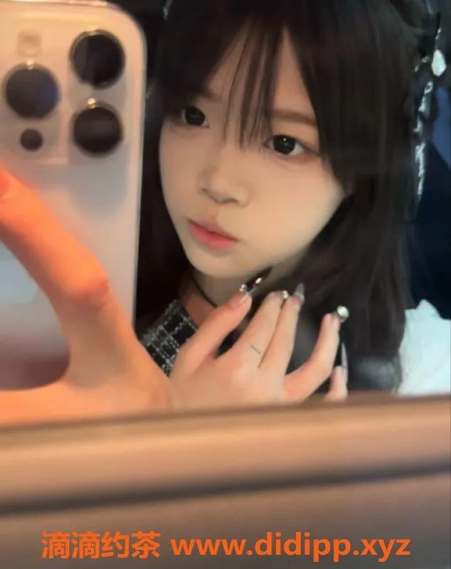 广州楼凤资源信息,广州白云区18岁嫩妹倩倩，165cm 36D 仅需600