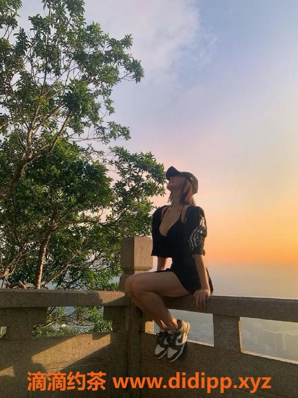 南通楼凤-南通小欣，身高165，诱惑36B，服务一流