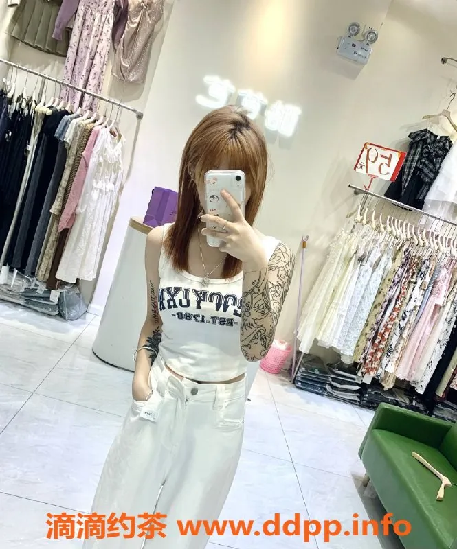 常州楼凤资源信息,新北66老师，165cm，40kg可爱萝莉，课费700P