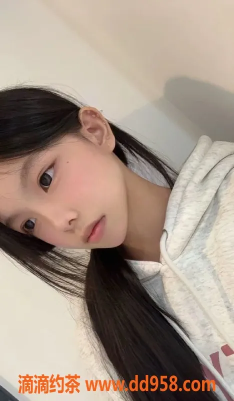 中山楼凤-古镇白虎，14岁女孩，800快餐，1000无套服务