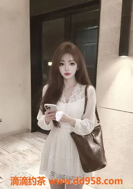 成都楼凤资源信息,锦江区田甜，胸围C，7P代聊微胖御姐服务