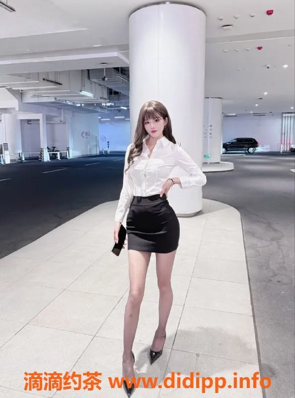 成都楼凤-武侯区Anni雅，身材显著，课时费仅8元