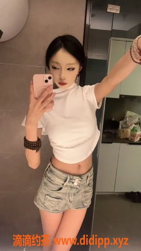 成都楼凤-金牛区阿通，身材苗条，课程价6/11