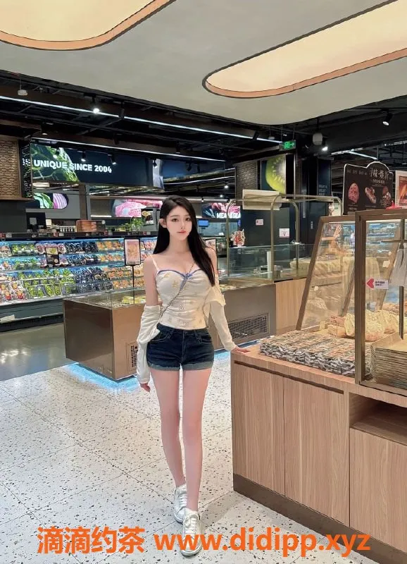 无锡楼凤-锡山区丽丽子，165高颜值陪浴服务，超完美身材