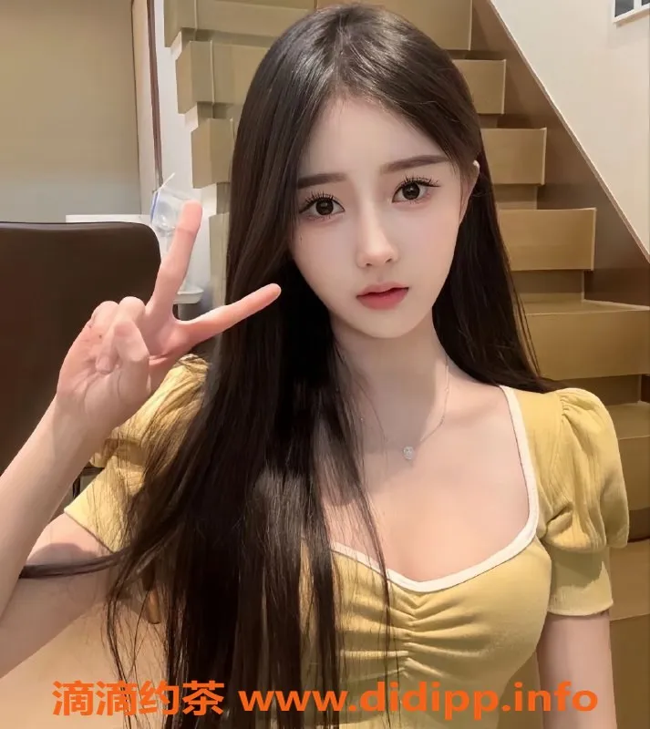 无锡外围-梁溪白金汉爵超级嫩妹，口爆69体验