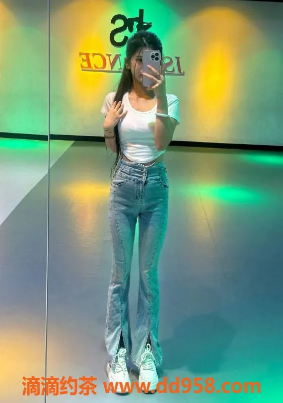 重庆楼凤-江北西米露20岁诱惑，165高挑身材，服务多样