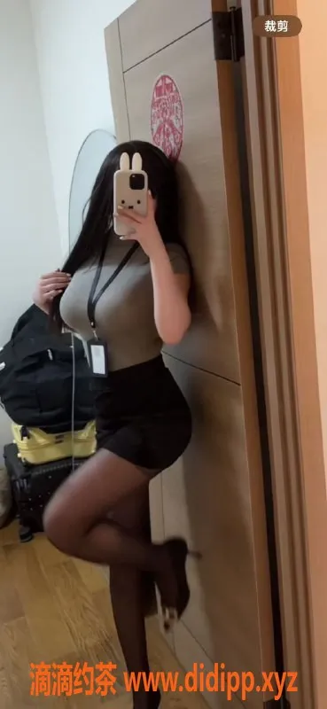 广州楼凤-广州白云区23岁西施，170cm大胸美女等你来约