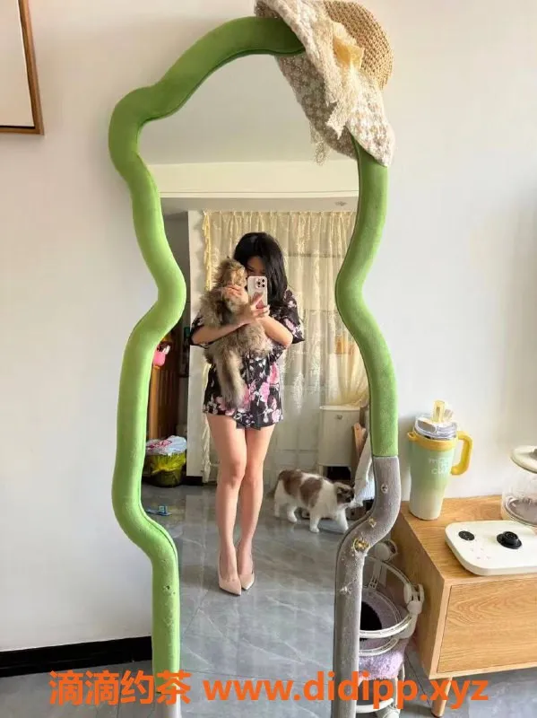 惠州楼凤-大亚湾娜娜，160高24岁，热情服务体验